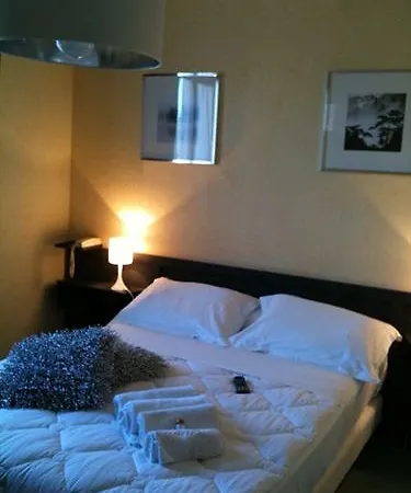 L'eau Des Collines Hotell 2*