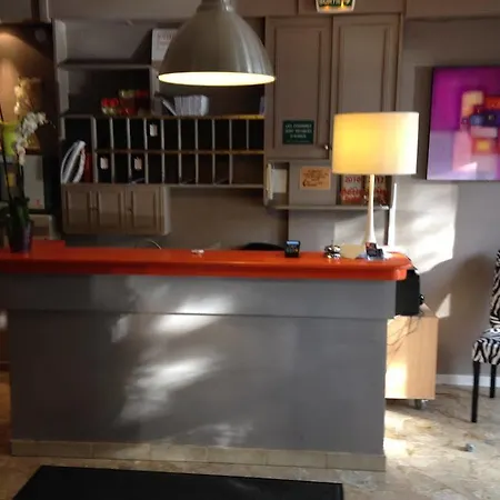 Hotell L'eau Des Collines 2*